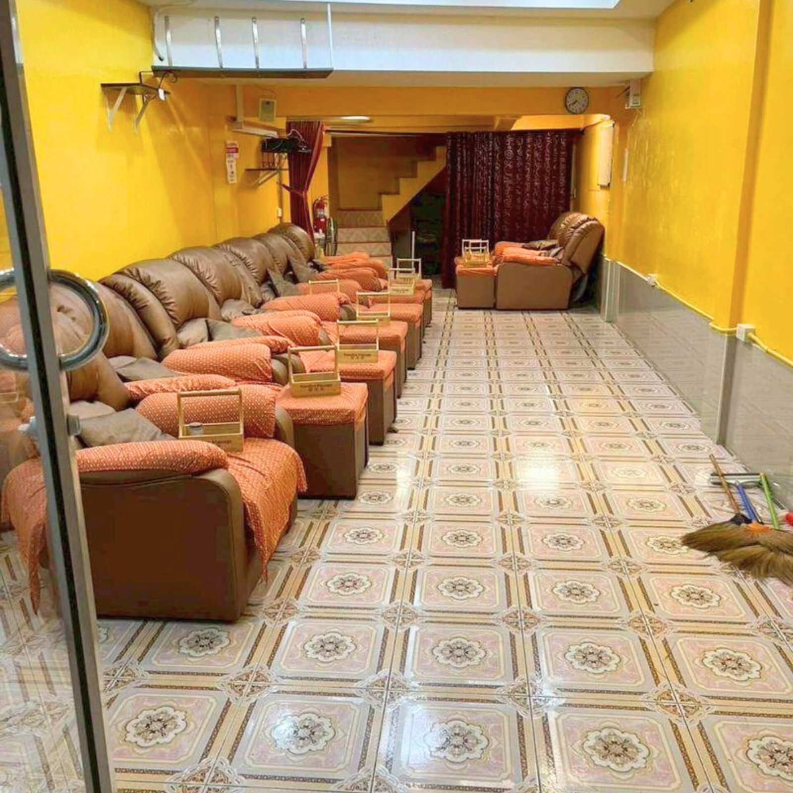 Massage Shop Pattaya sai 2 - select property pattaya