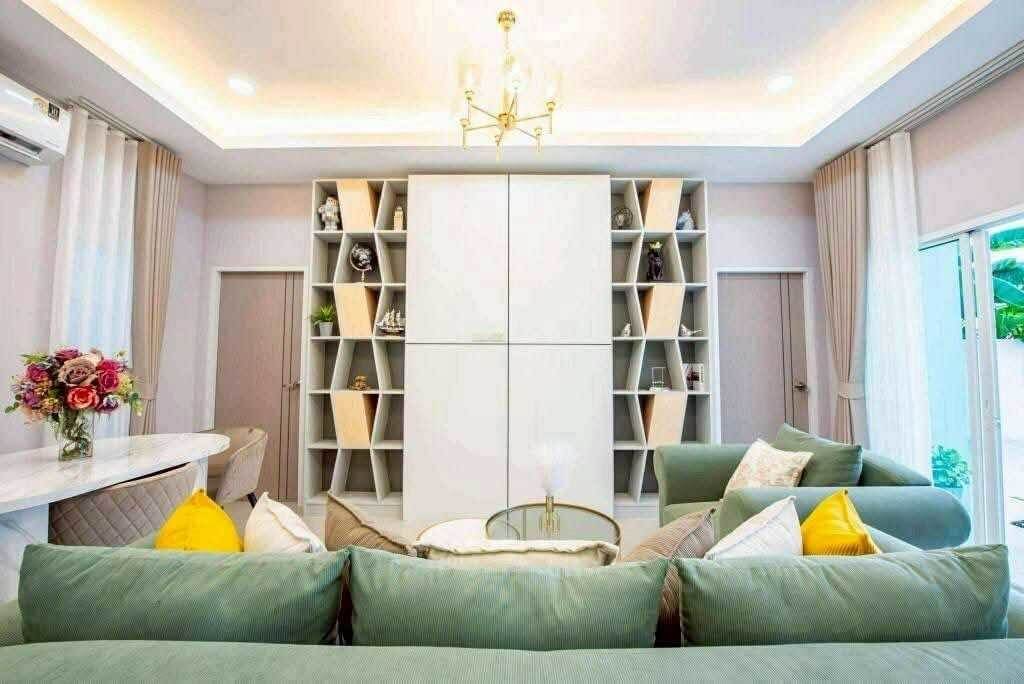 Pool Villa on Chaiyapruek 2nd Rd - select property pattaya