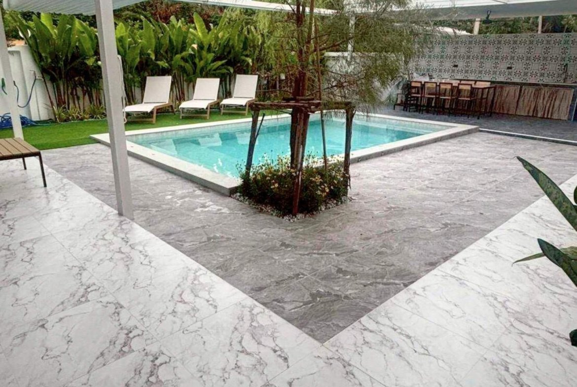 T.W. Garden Hill Pool Villa - select property pattaya