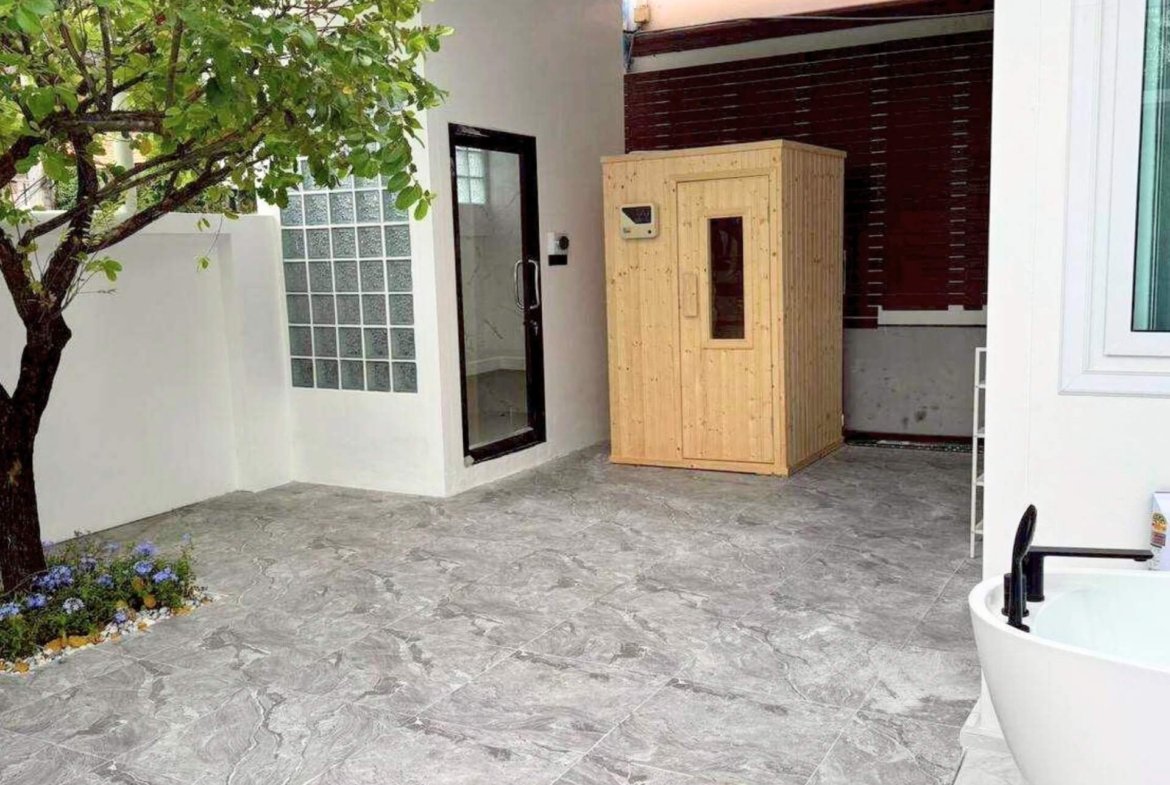 T.W. Garden Hill Pool Villa - select property pattaya