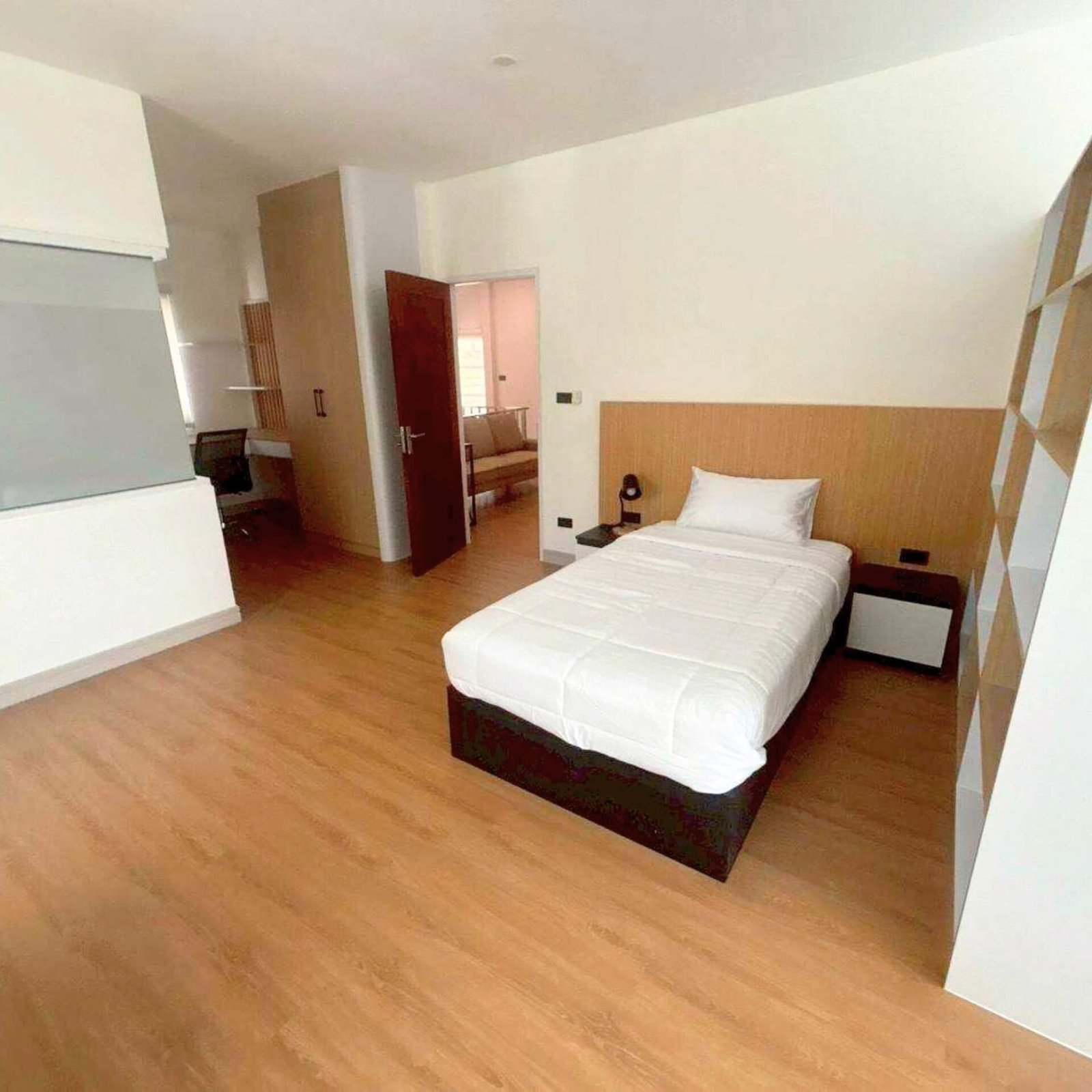 T.W. Garden Hill Pool Villa - select property pattaya