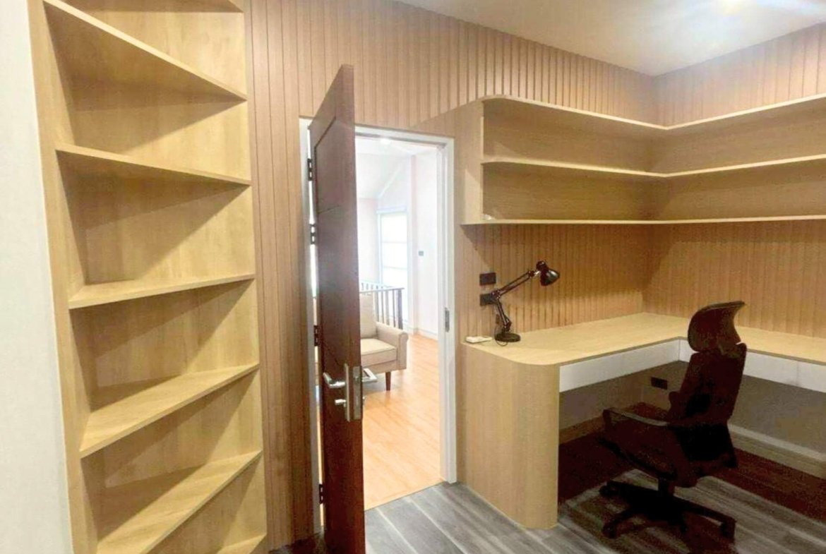 T.W. Garden Hill Pool Villa - select property pattaya