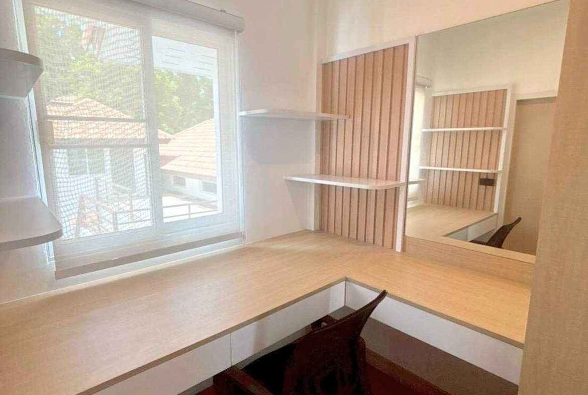 T.W. Garden Hill Pool Villa - select property pattaya