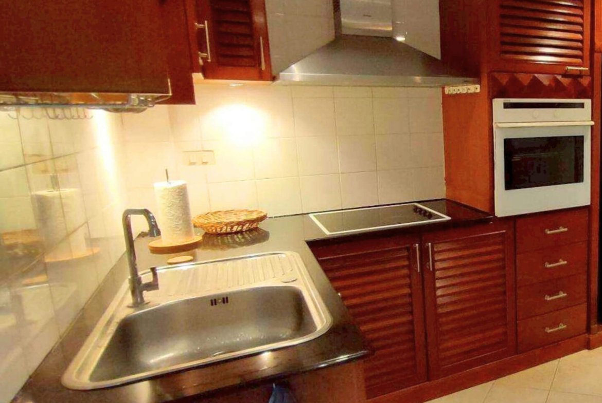 4-Storey Townhouse Pratamnak - SST2512128 - select property pattaya