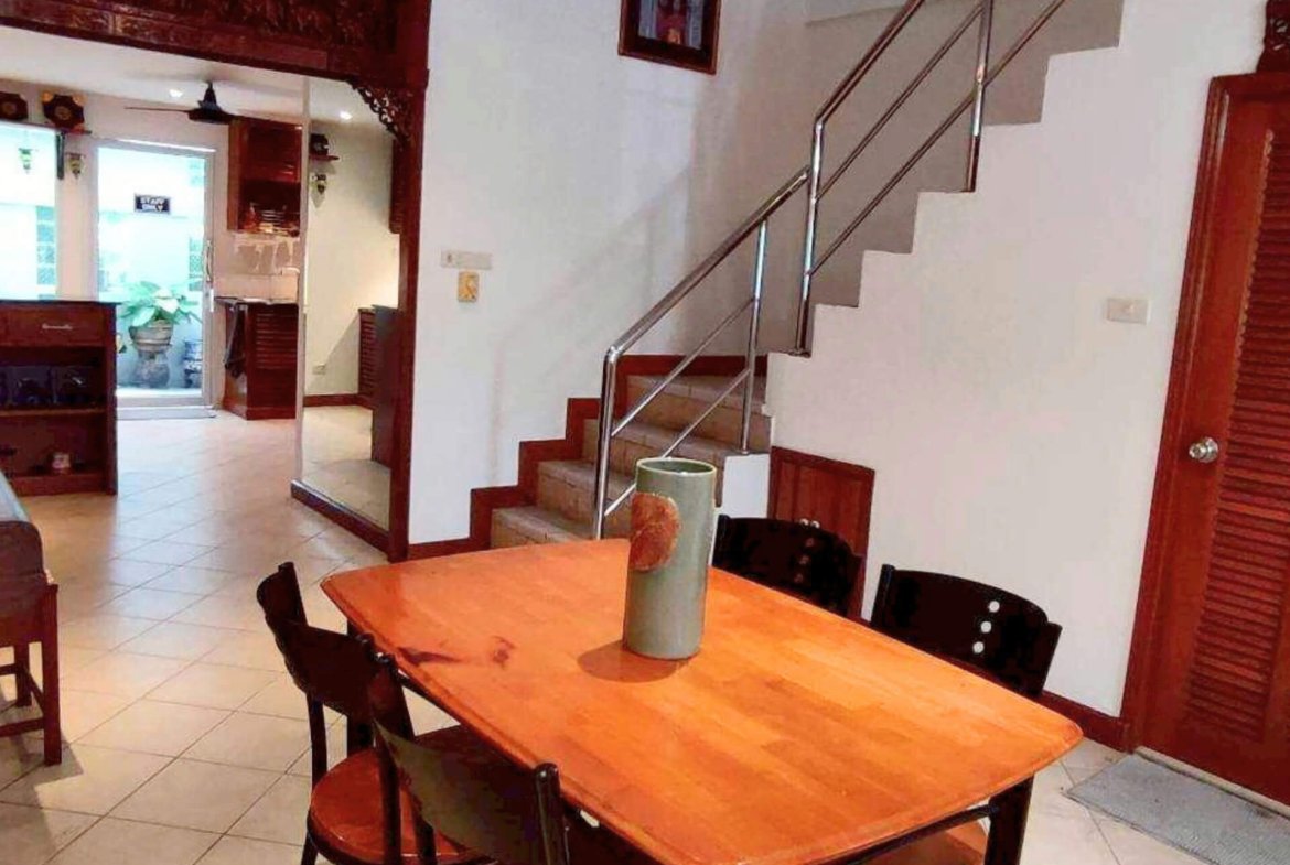 4-Storey Townhouse Pratamnak - SST2512128 - select property pattaya