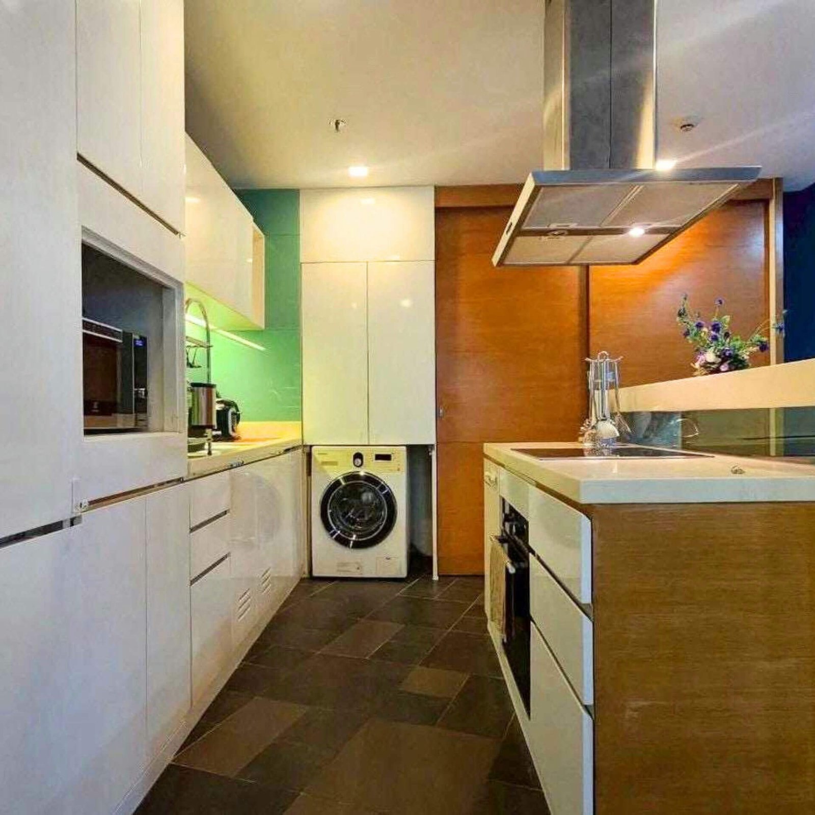 Ananya Beachfront Condo - SSF2512134 - select property pattaya