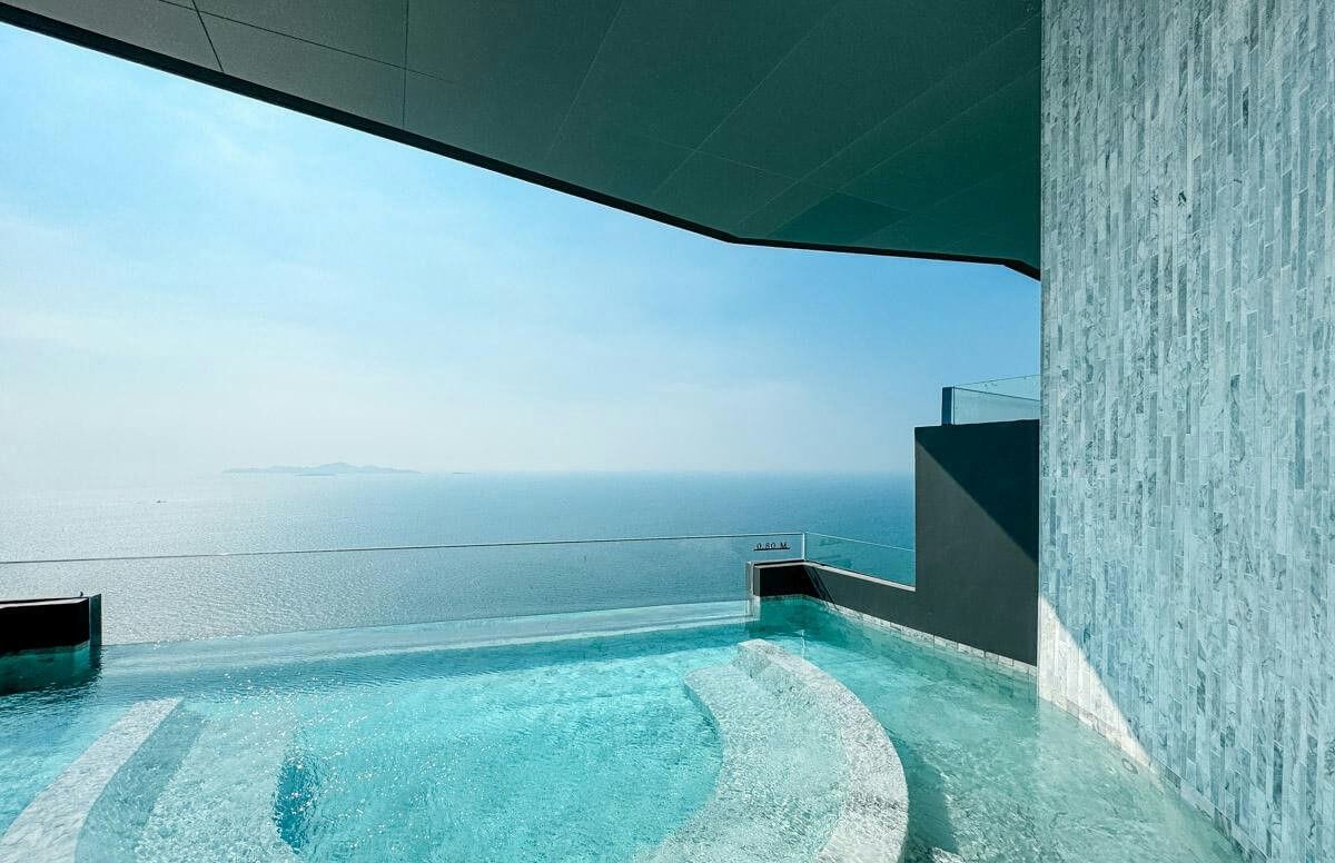 Arom Wongamat Condo - RS251276 - select property pattaya