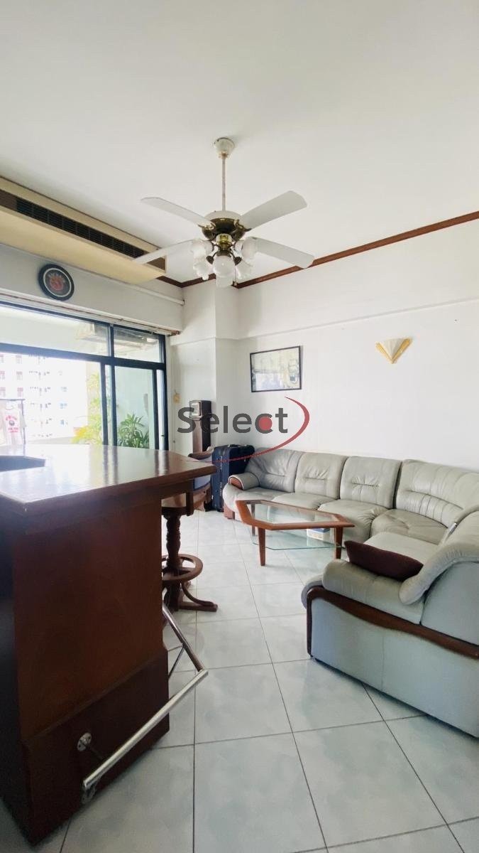 SCT2605449 Jomtien Complex Condotel Thappraya - 9th Floor Sea view