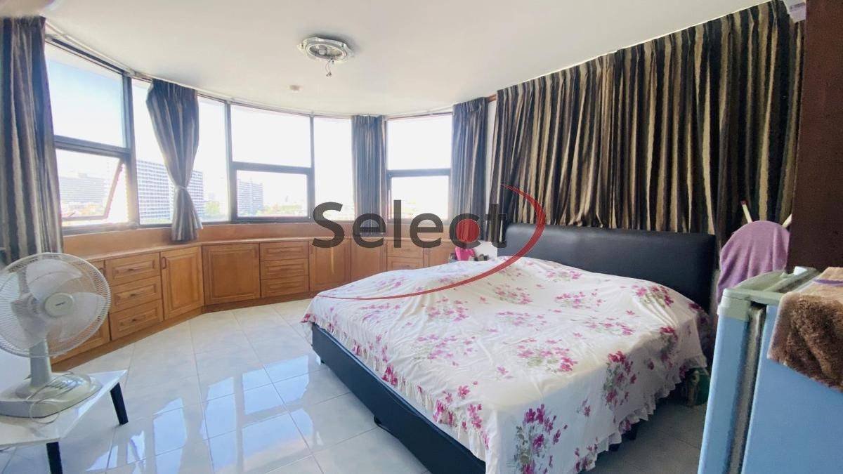 SCT2605449 Jomtien Complex Condotel Thappraya - 9th Floor Sea view
