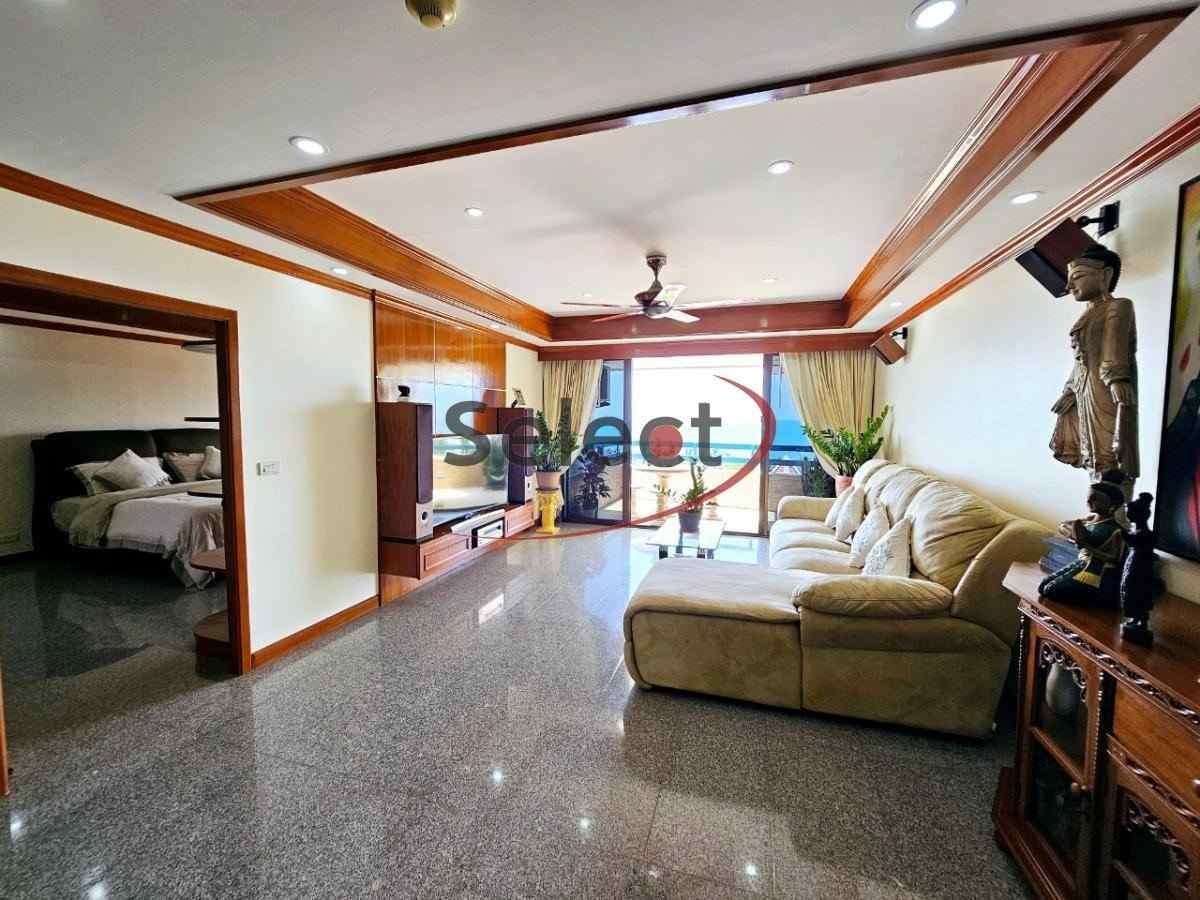 SCT2605450 Jomtien Plaza Condotel - 6th Floor Sea view