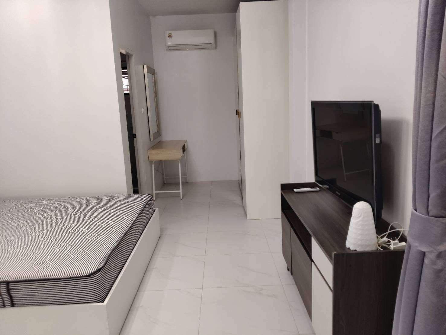 3-Bedroom House for Sale in Permsub Garden Resort Pattaya (17) 3-Bedroom House for Sale in Permsub Garden Resort Pattaya - Nong Prue