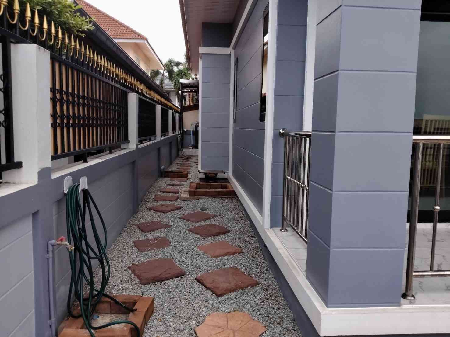 3-Bedroom House for Sale in Permsub Garden Resort Pattaya (8) 3-Bedroom House for Sale in Permsub Garden Resort Pattaya - Nong Prue