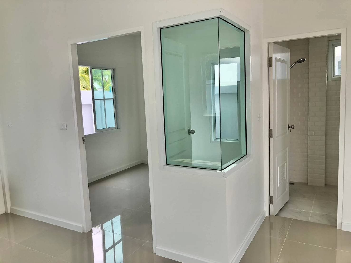 Exclusive 4-Bedroom Two-Storey Corner House in Soi Boon Samphan Pattaya -Nong Prue