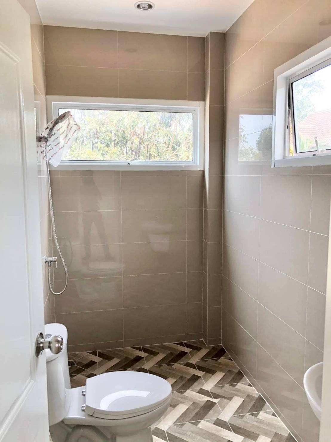 Exclusive 4-Bedroom Two-Storey Corner House in Soi Boon Samphan Pattaya -Nong Prue