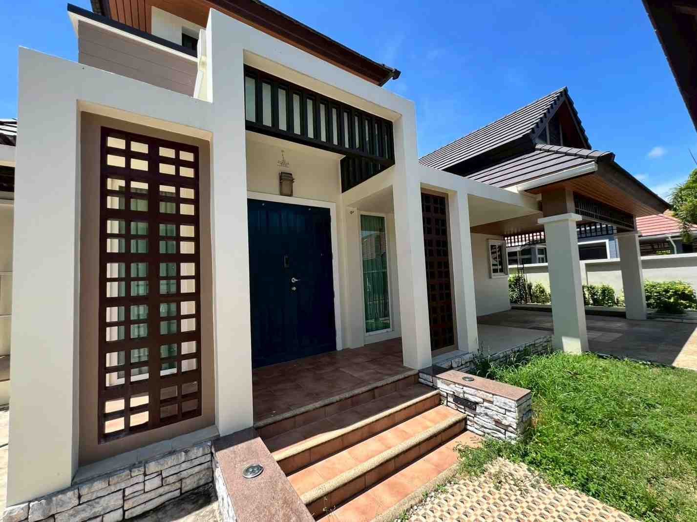 RS260706 Renovated 3-Bedroom House at Sirisa 16 Village Soi Siam Country Club (1) RS260706 Renovated 3-Bedroom House at Sirisa 16 Village Soi Siam Country Club