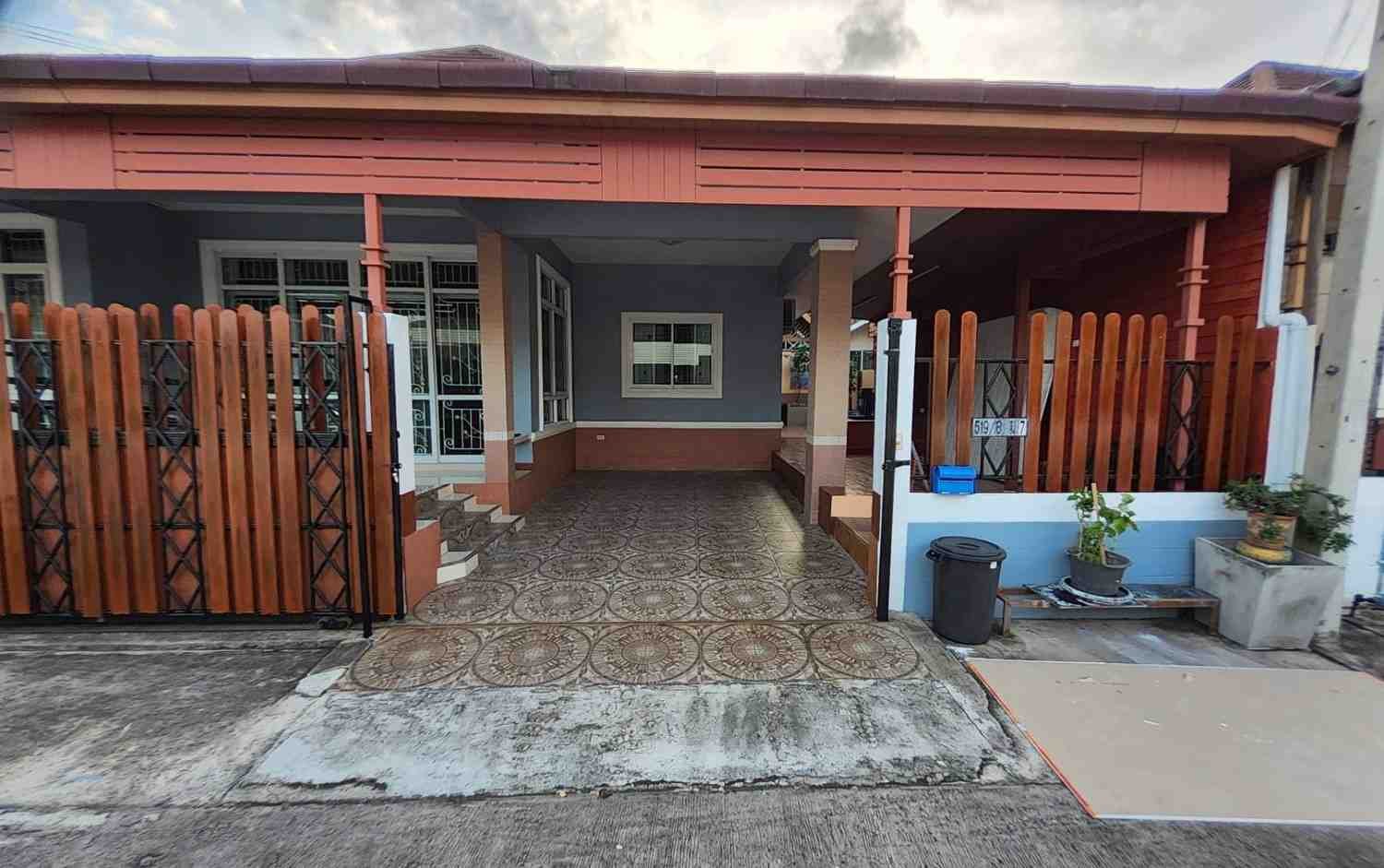 RS260707 Spacious 3-Bedroom Renovated House for Rent at Chokchai Village 10 Pattaya (4) RS260707 Spacious 3-Bedroom Renovated House for Rent at Chokchai Village 10 Pattaya