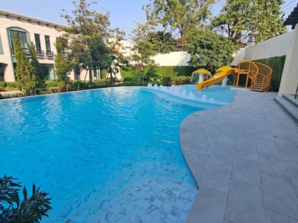 RS260714 Anasiri Ramkhamhaeng – Modern 2-Story Townhome Fully Furnished for Rent