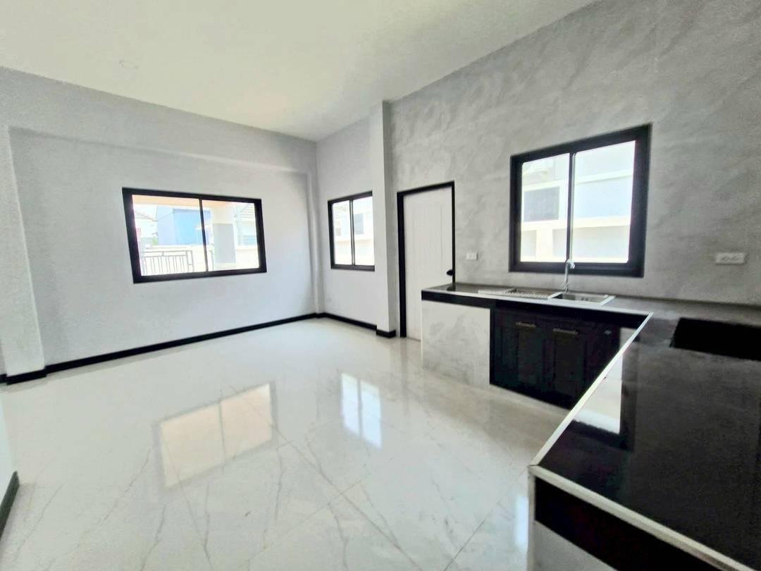 SCF260709 Newly Built Single House corner Huay Yai – Soi Thung Klom Tan Man 25 (14) SCF260709 Newly Built Single House corner Huay Yai - Soi Thung Klom Tan Man 25