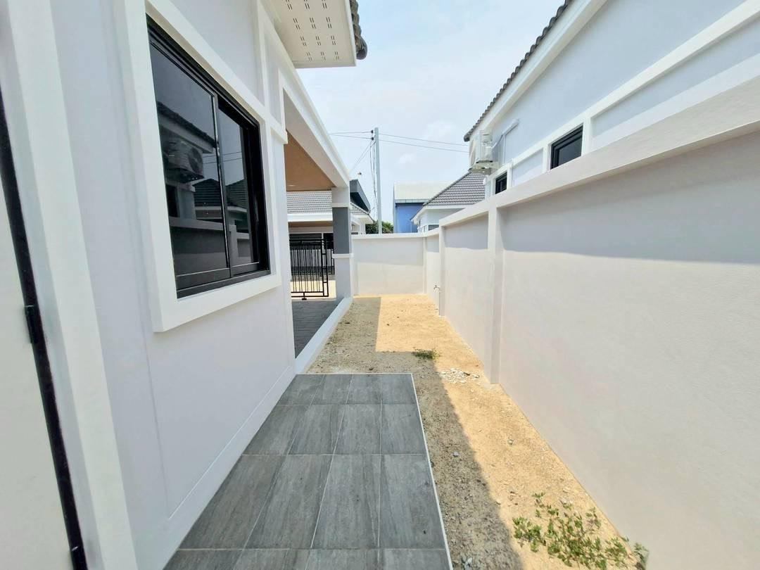 SCF260709 Newly Built Single House corner Huay Yai – Soi Thung Klom Tan Man 25 (5) SCF260709 Newly Built Single House corner Huay Yai - Soi Thung Klom Tan Man 25