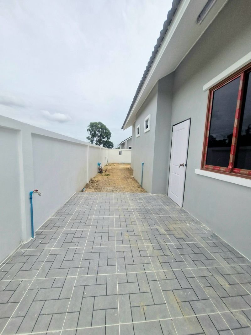 SCF260724 Exclusive Nordic-Modern Twin Homes Near Regent International School - Krating La