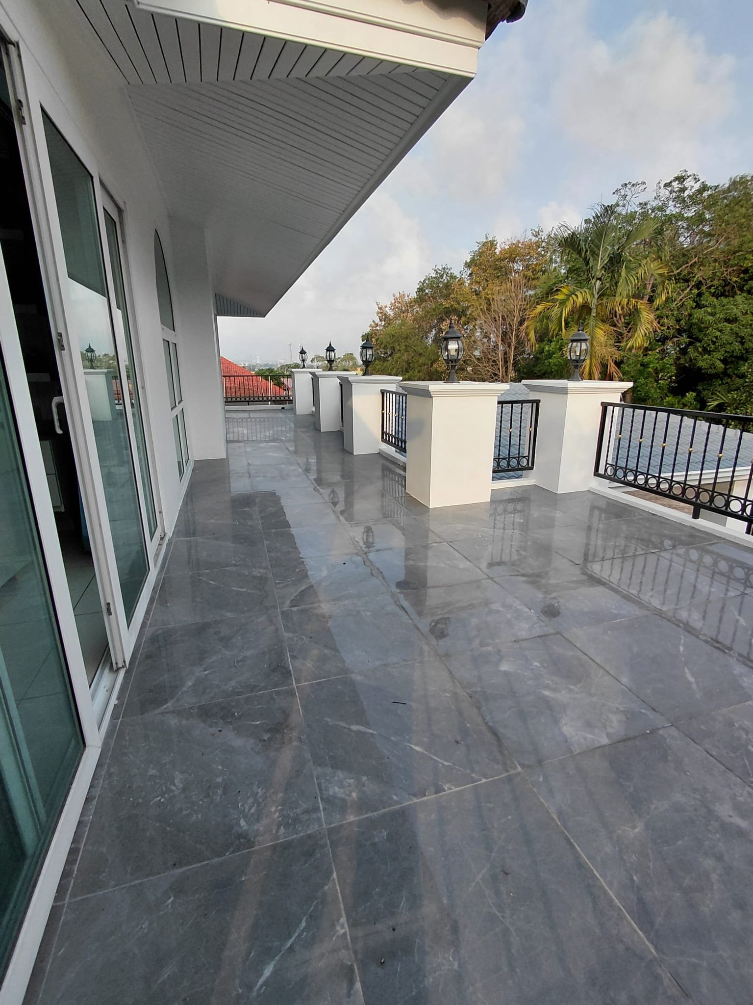 SSF260720 Hill View Villa Luxury 3-Bedroom Single House with Expansive Land (5) SSF260720 Hill View Villa Luxury 3-Bedroom Single House with Expansive Land - Nong Pla lai
