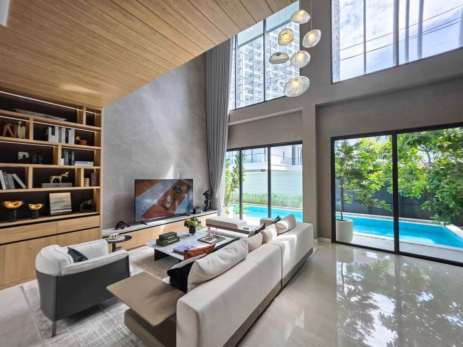 SSF260725 Luxury Vista Villa Pattaya – Exclusive 4-Bedroom Ultra-Luxury Pool Villa (1) SSF260725 Luxury Vista Villa Pattaya – Exclusive 4-Bedroom Ultra-Luxury Pool Villa