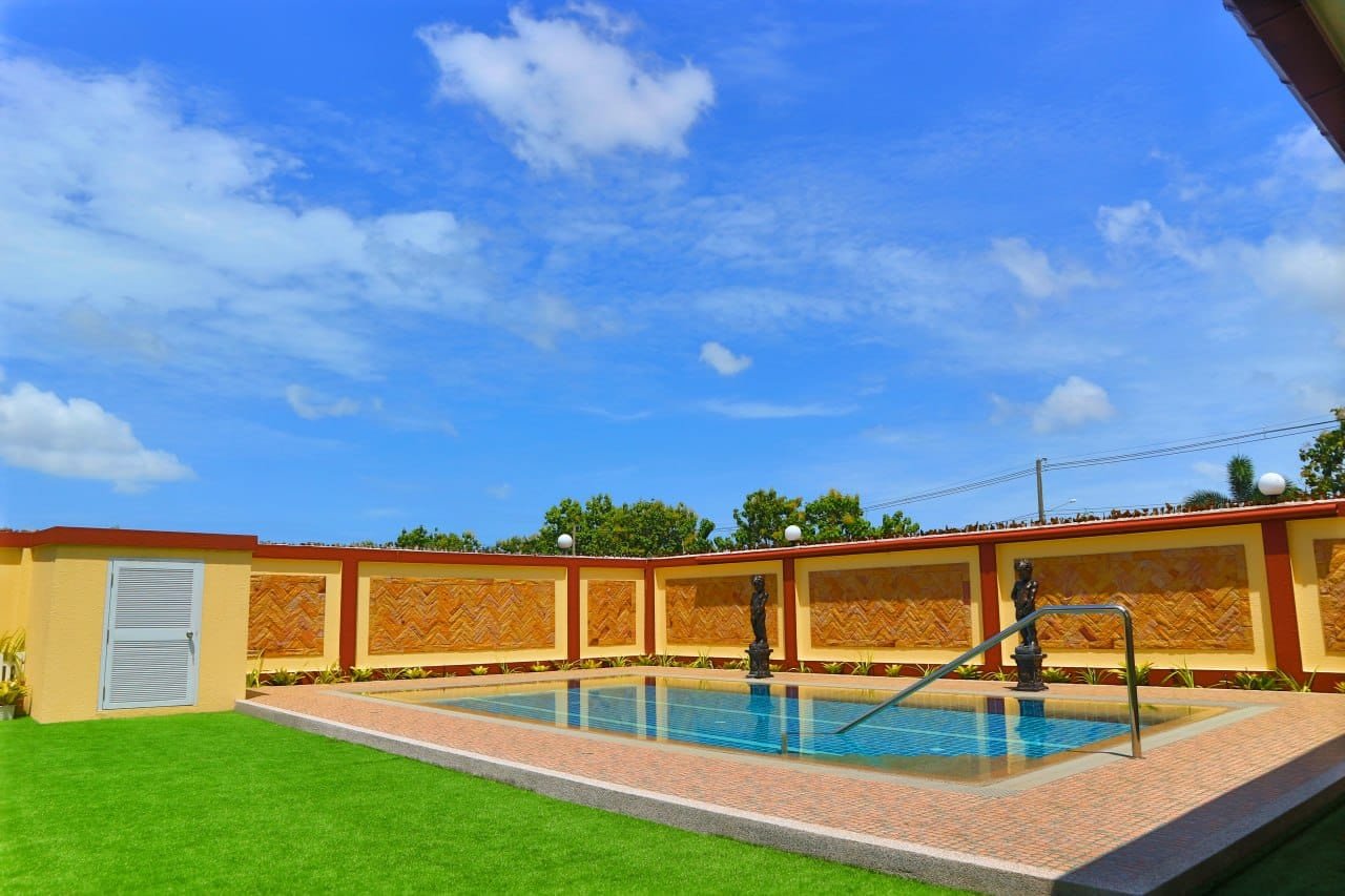 SST260727 4-Bedroom Pool Villa in Miami Villas near Mabprachan Lake (2) SST260727 4-Bedroom Pool Villa in Miami Villas near Mabprachan Lake, Pattaya