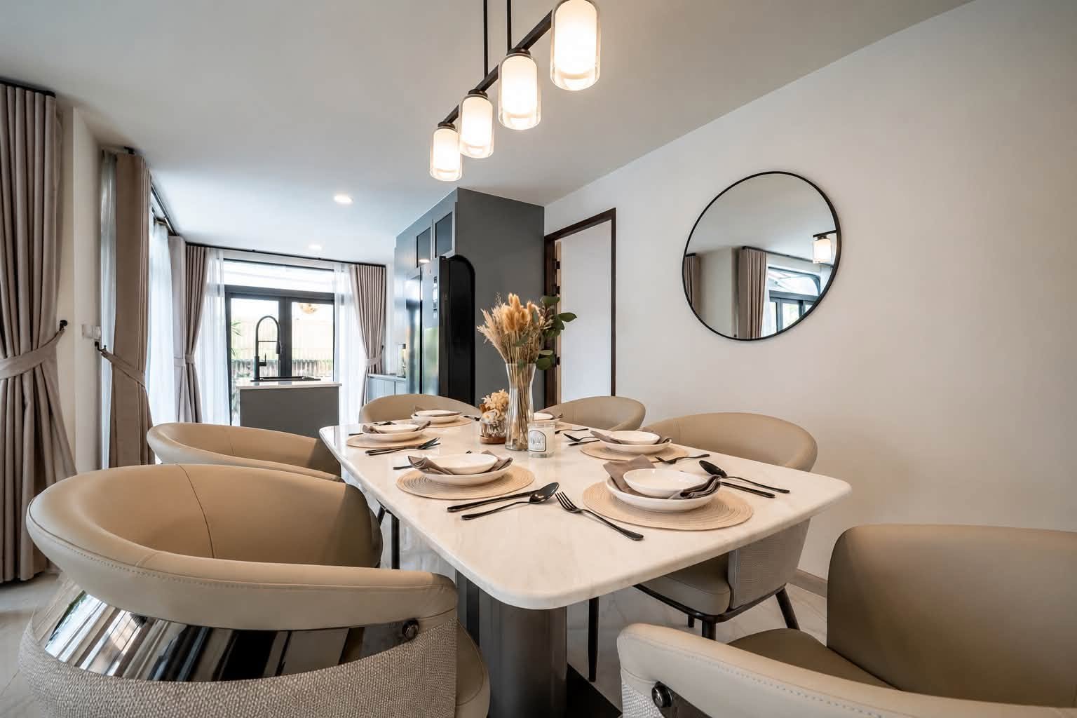 SST260730 Central Pattaya Pool Villa – Modern 3-Bedroom Single House near Sukhumvit