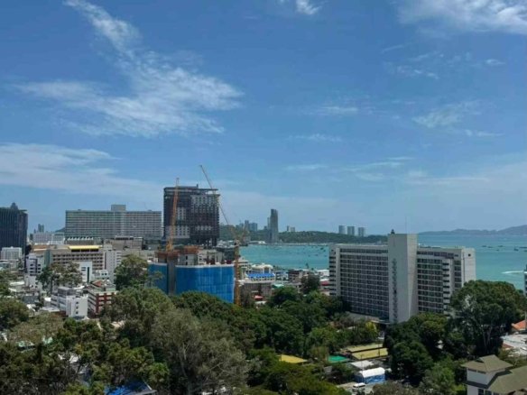 SST260735 Centric Seas Pattaya 2nd Rd - 18th Floor Buliding A Combined City & Sea View