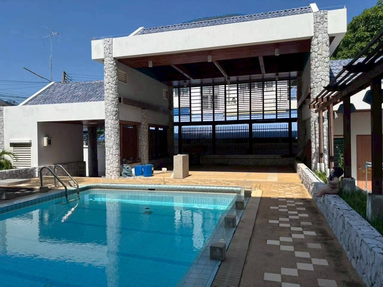 SST260736 Luxury 4-Story Ocean View Pool Villa for Sale (3) SST260736 Luxury 4-Story Ocean View Pool Villa for Sale - Near Chonlamarkwithi Bridge