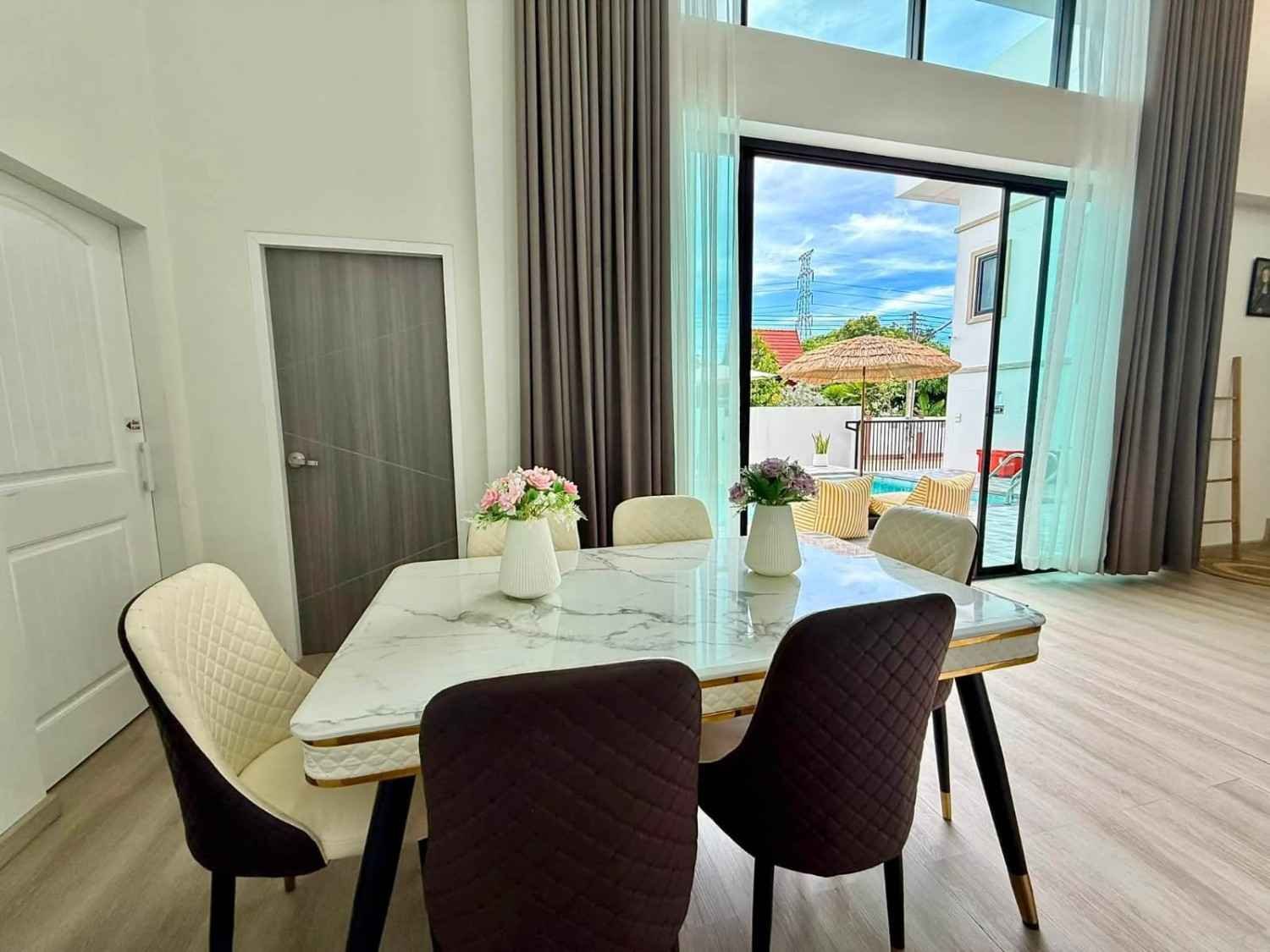 SST260744 Pool Villa Business Assets Included Near Na Jomtien Beach