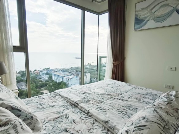 RS260811 Riviera Jomtien Condo - 28th floor Sea View & City View