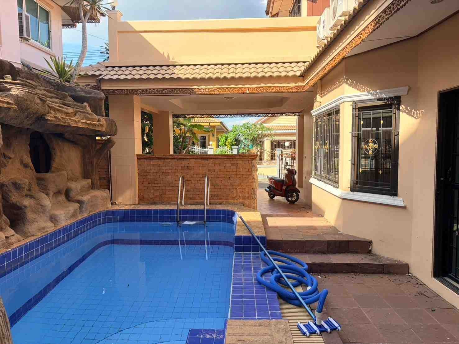 SCT260802 Royal Green Park Villa 2-Story Detached House with Private Pool