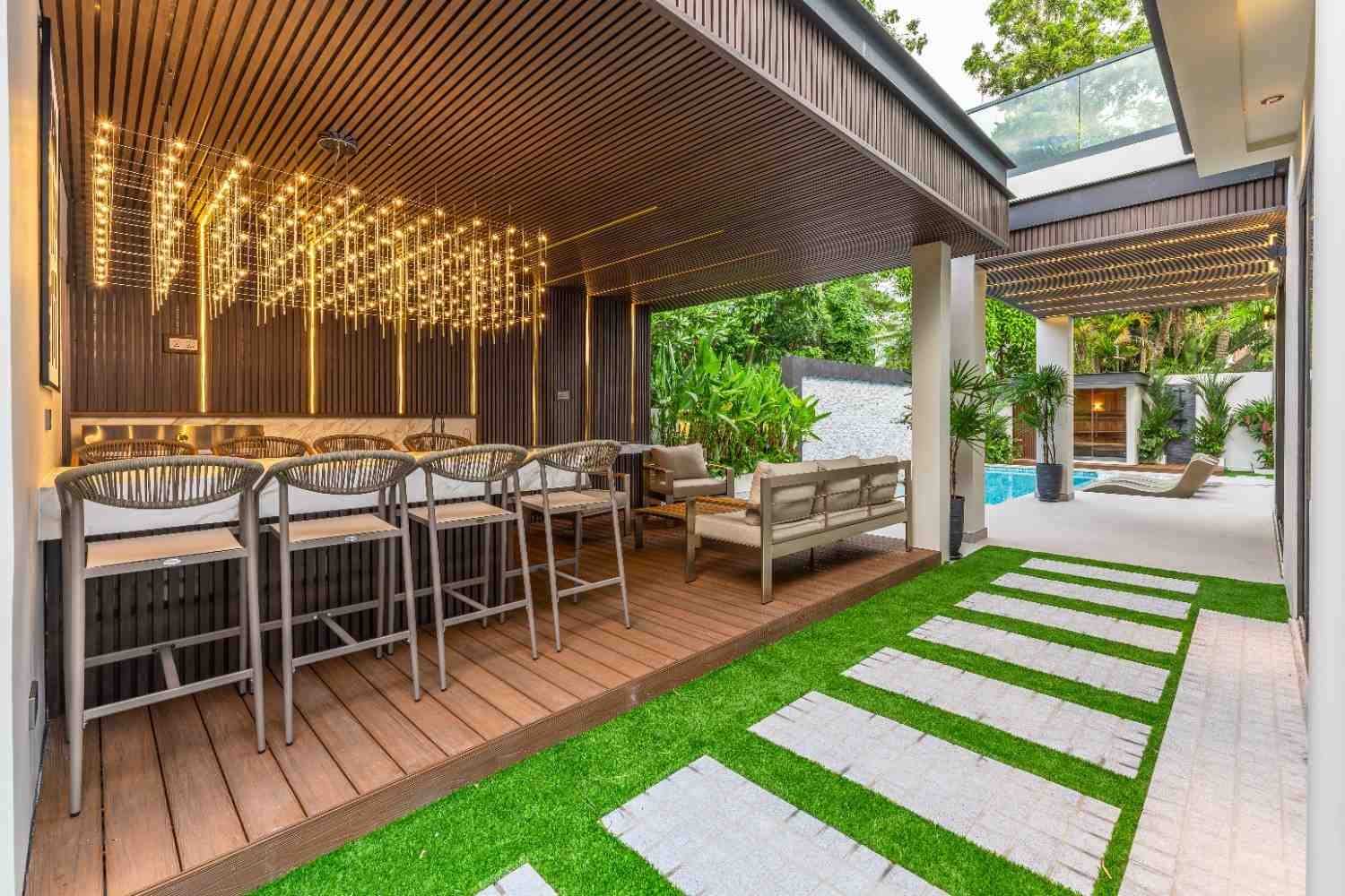 SCT260805 Nagawari 18 : Luxury 3-Storey Modern Pool Villas - Na Jomtien 6