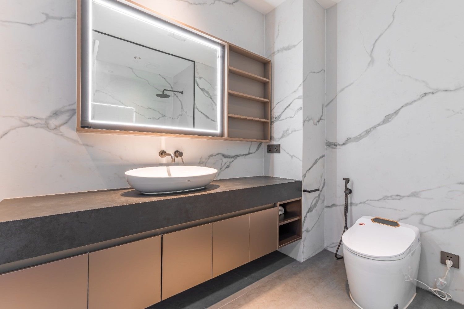 SCT260805 Nagawari 18 : Luxury 3-Storey Modern Pool Villas - Na Jomtien 6