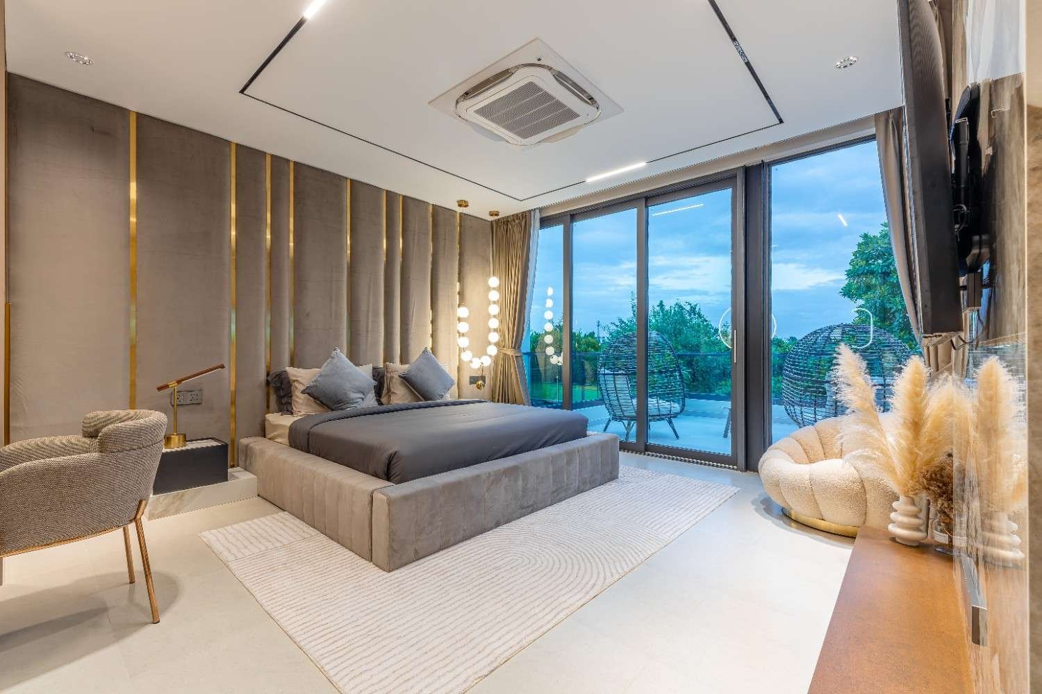 SCT260805 Nagawari 18 : Luxury 3-Storey Modern Pool Villas - Na Jomtien 6