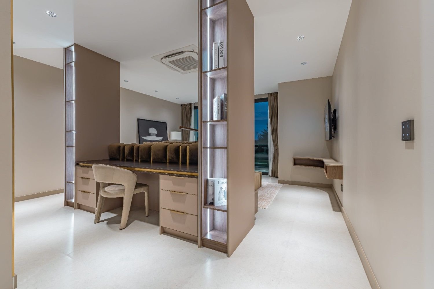 SCT260805 Nagawari 18 : Luxury 3-Storey Modern Pool Villas - Na Jomtien 6