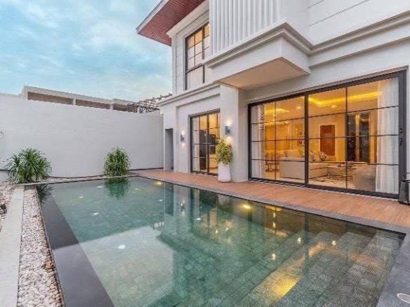 SCT260814 Rungsii Village Pattaya – Luxury Modern Classic Detached House in North Pattaya