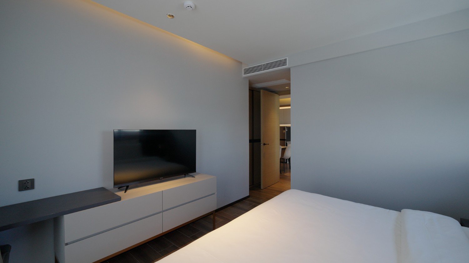 Beverly Mountain Bay pattaya 2 bedrooms 2 bathrooms city view