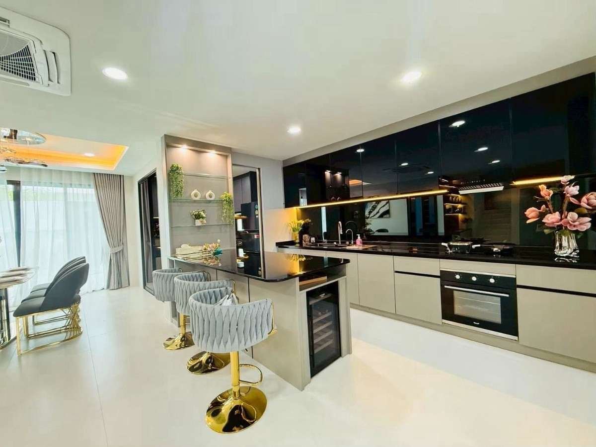 RC260913 Luxury Private Pool Villa for Rent in Jomtien