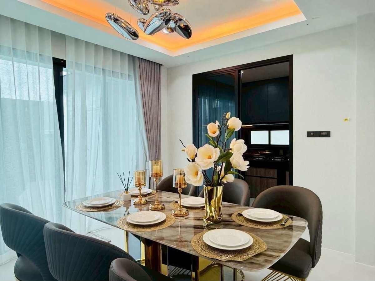 RC260913 Luxury Private Pool Villa for Rent in Jomtien