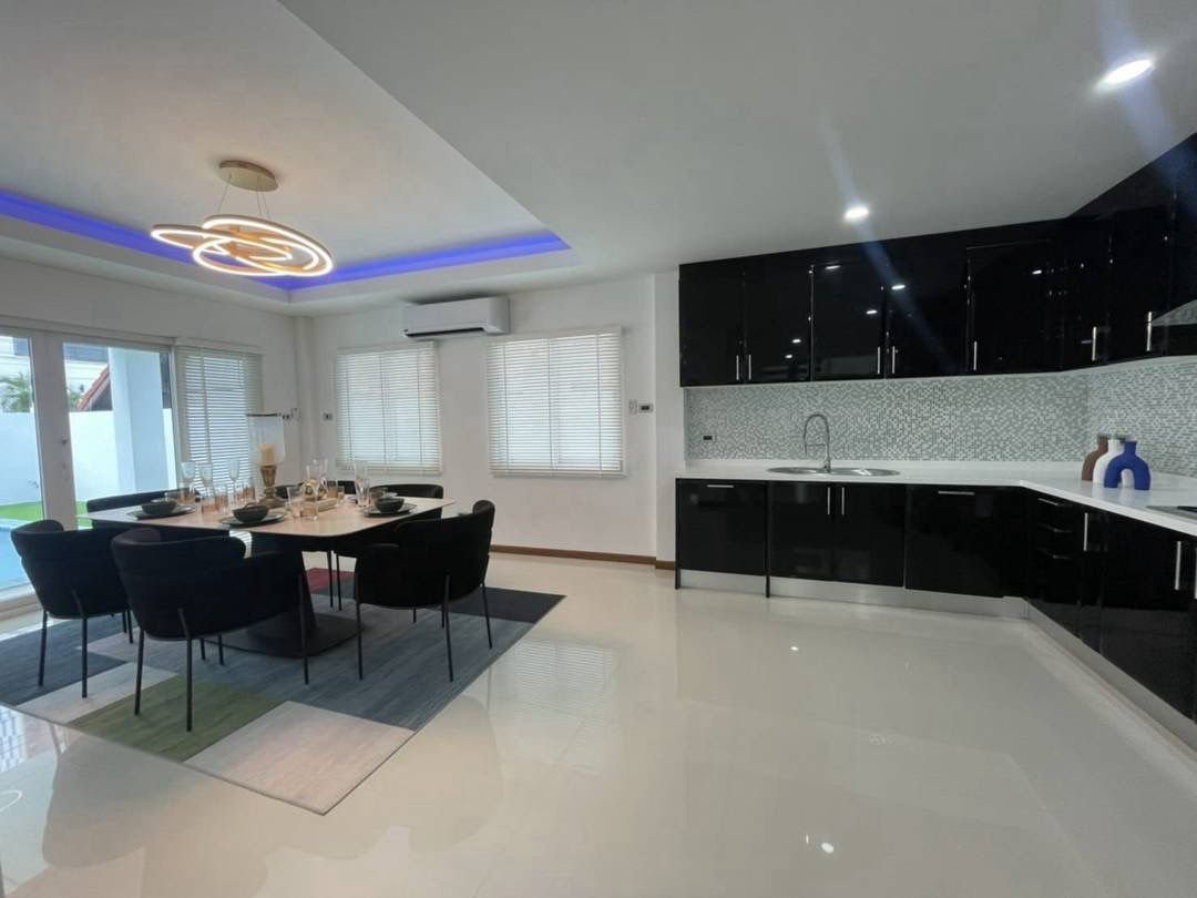 RC260913 Luxury Private Pool Villa for Rent in Jomtien