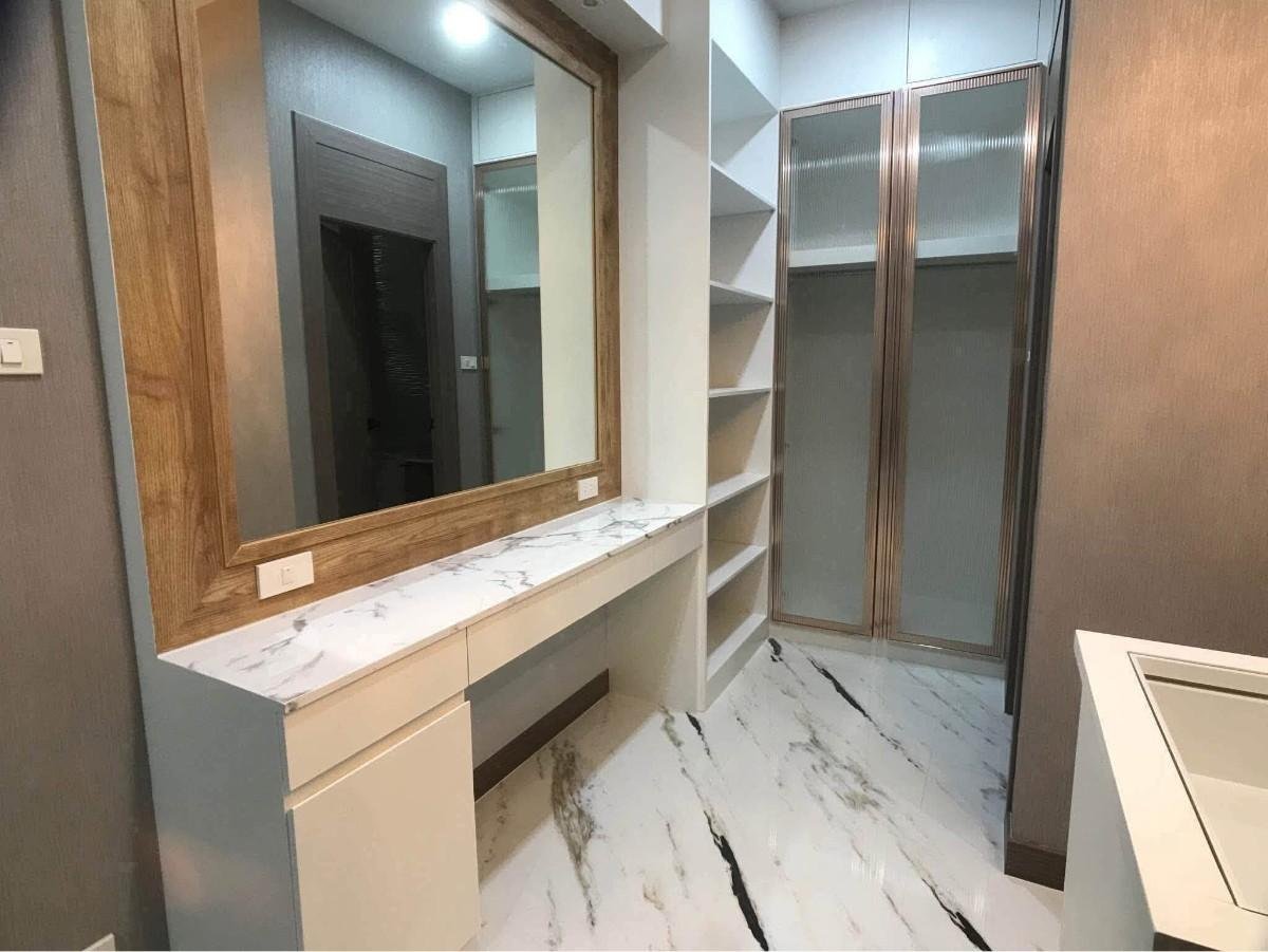 RS260912 Central Park 4 Pool House Village 3-Bedroom (12)