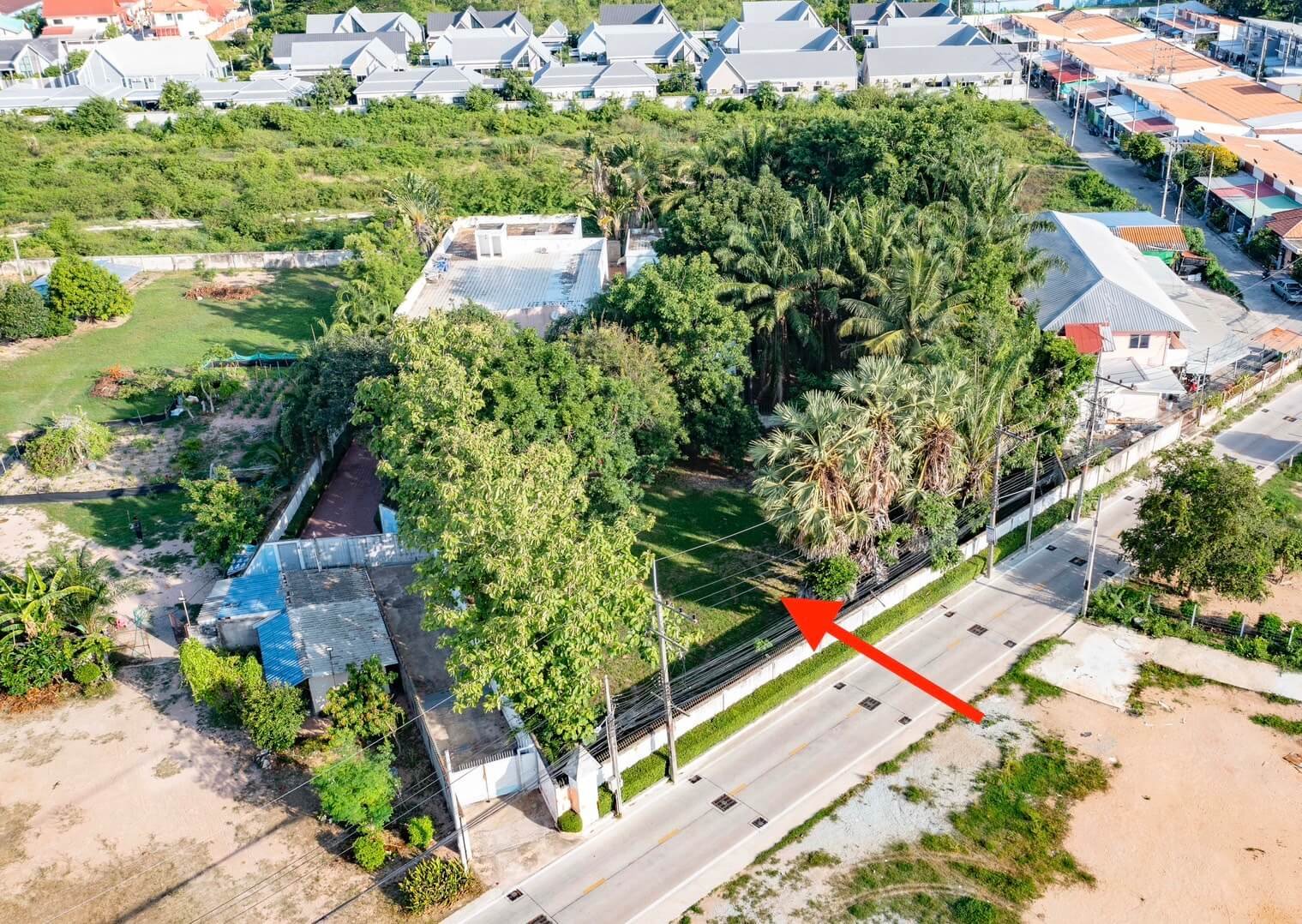 SST260903 Prime Land - 300 Sq.w. Developer Plot in Soi Phon Prapha Nimit 15
