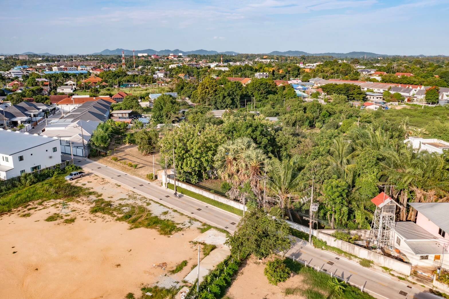 SST260903 Prime Land - 300 Sq.w. Developer Plot in Soi Phon Prapha Nimit 15