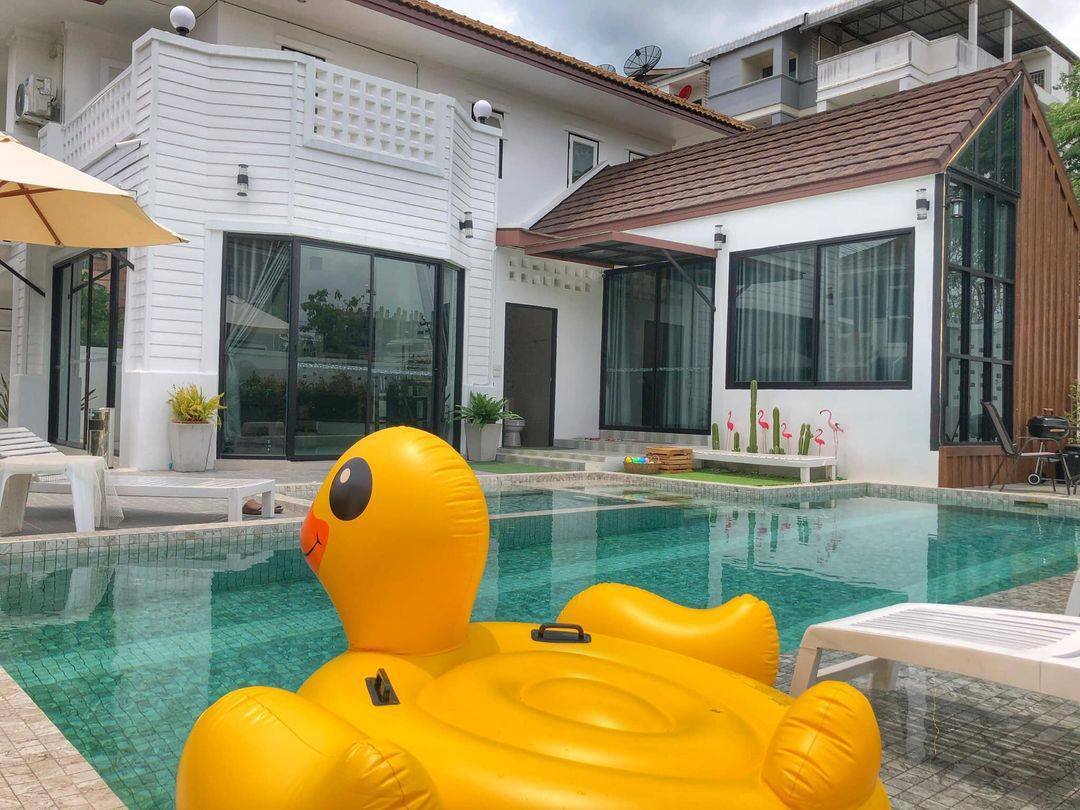 SST260917 Somkid Pool Villa Pattaya - Spacious 4 Bedroom Pool Villa Near the Beach