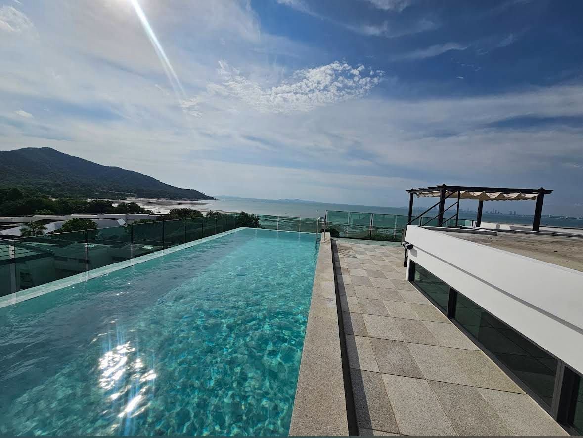 SST260923 Breeze Beach Side Bang Saray – 3rd Floor Garden view (3) SST260923 Breeze Beach Side Bang Saray - 3rd Floor Garden view