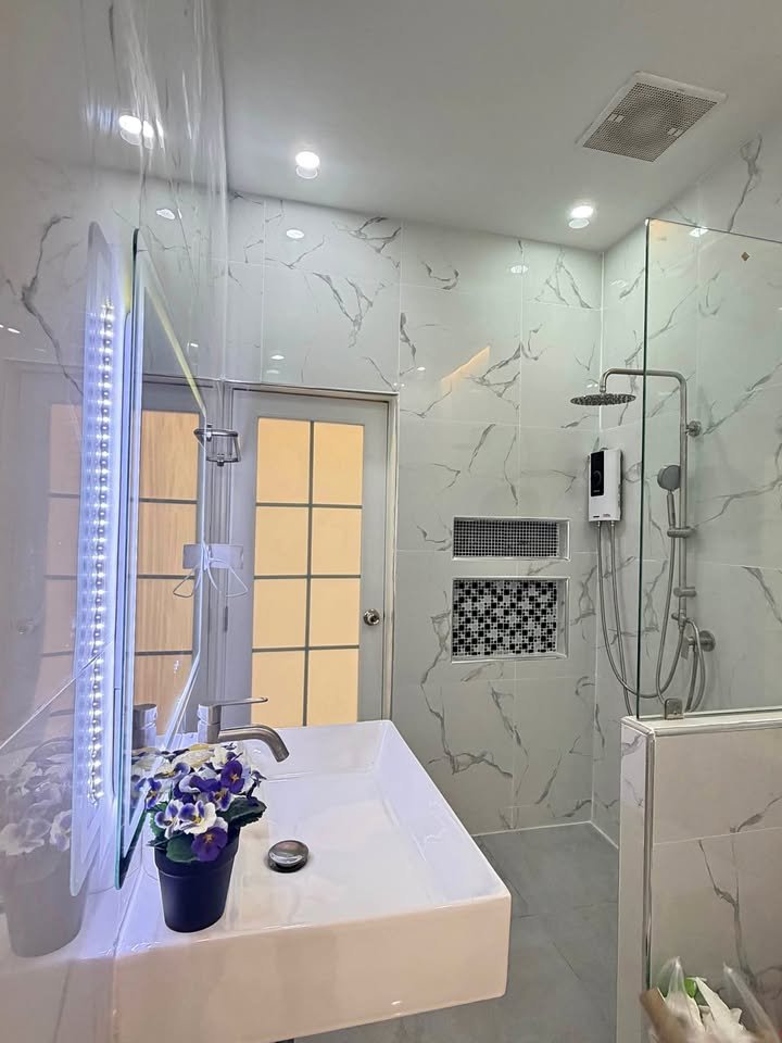 SST260931 Luxury Fully Renovated Townhouse Nern Plab Wan - Mab Yai Lia 1810