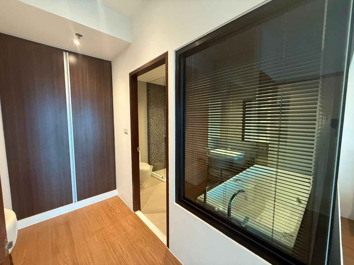 RC261002 The Axis Condominium – 19th floor Panoramic City and Garden View (7) RC261002 The Axis Condominium - 19th floor Panoramic City and Garden View