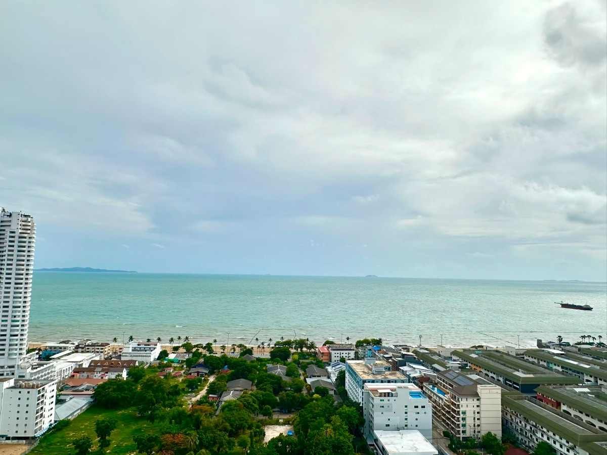 RC261004 Riviera Jomtien Condo – High Floor Corner Sea View (1) RC261004 Riviera Jomtien Condo - High Floor Corner Sea View
